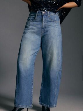 Curve Mid-Rise Wide-Leg Jeans
Anthropologie
Size: 18 W